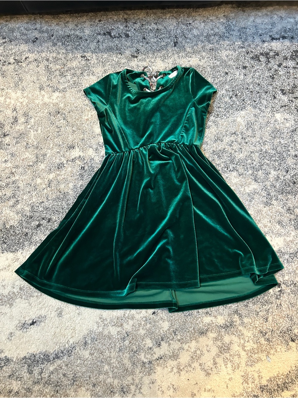 Copper Key Emerald Green Velvet Lace-Up Back Party Dress